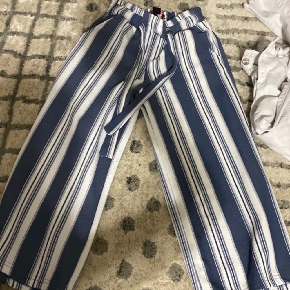 I am selling these pants duh.